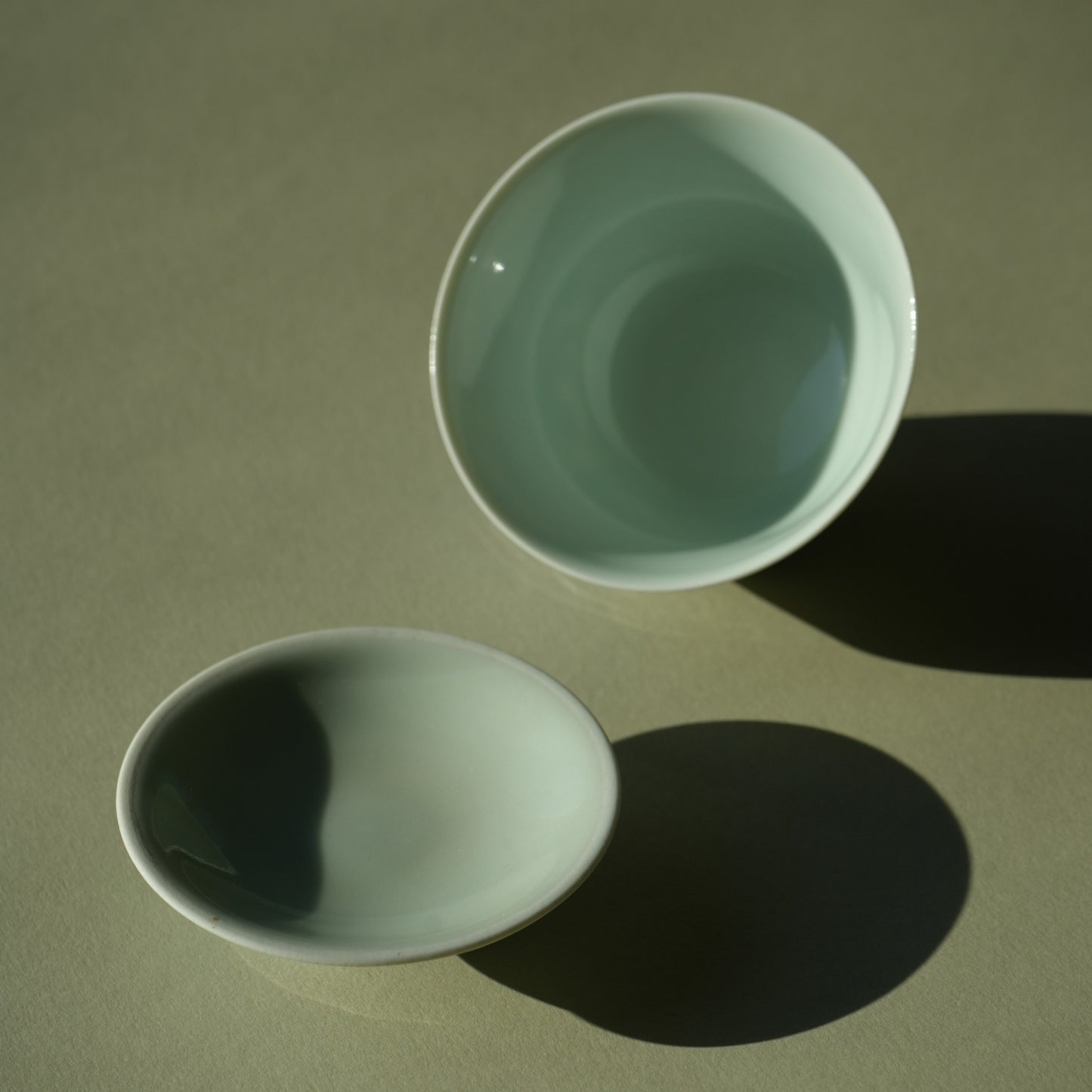 Hand-painted Qinghua Gaiwan, Jingdezhen Porcelain, 160ml