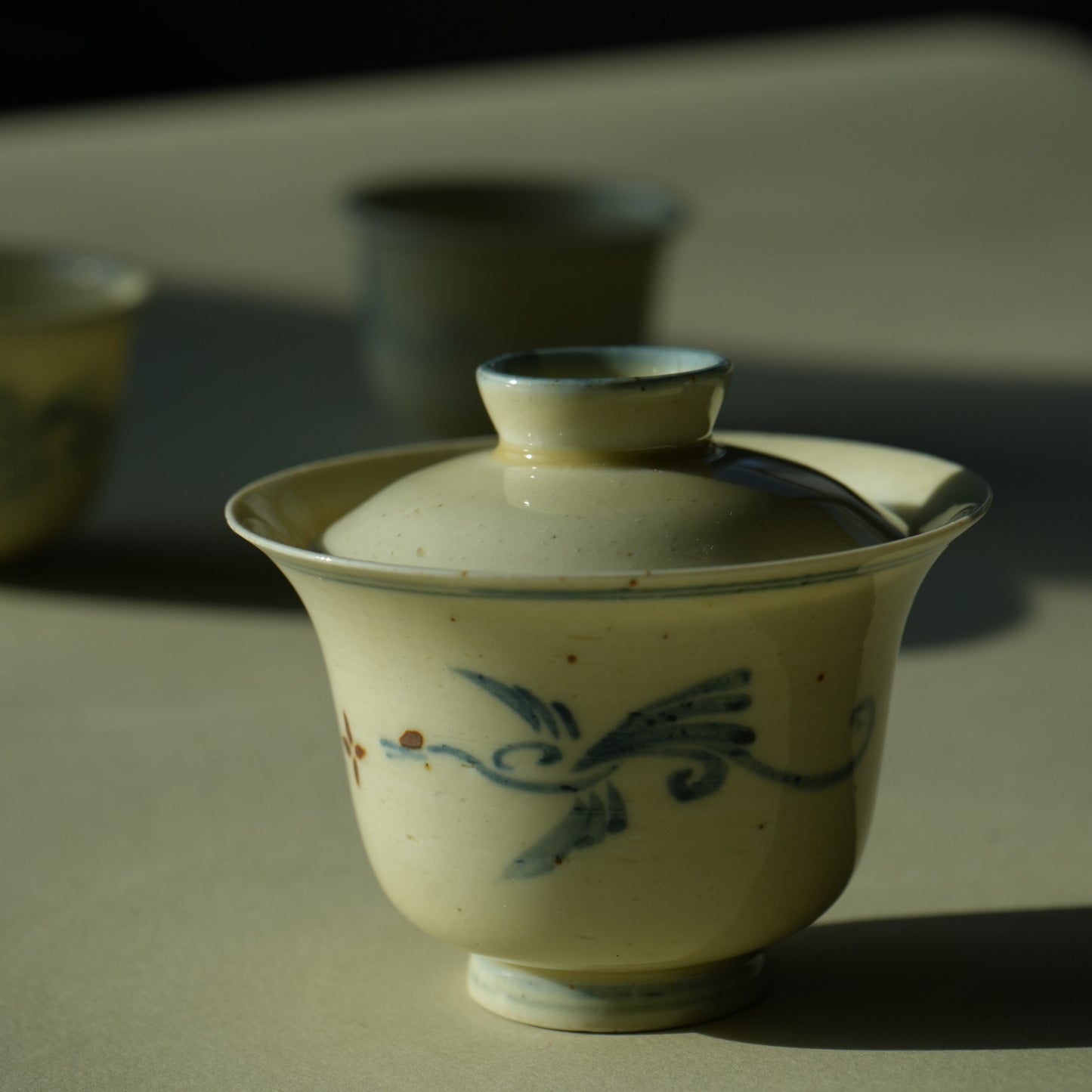 Lucky Crane 瑞鹤 | Hand-painted Gaiwan and cups by Xiaozhi, Jingdezhen Porcelain